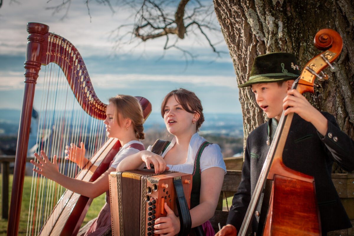 Geschwister Strasser