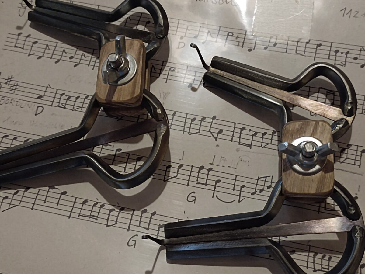 Die Wechselspieltechnik mit vier Maultrommeln