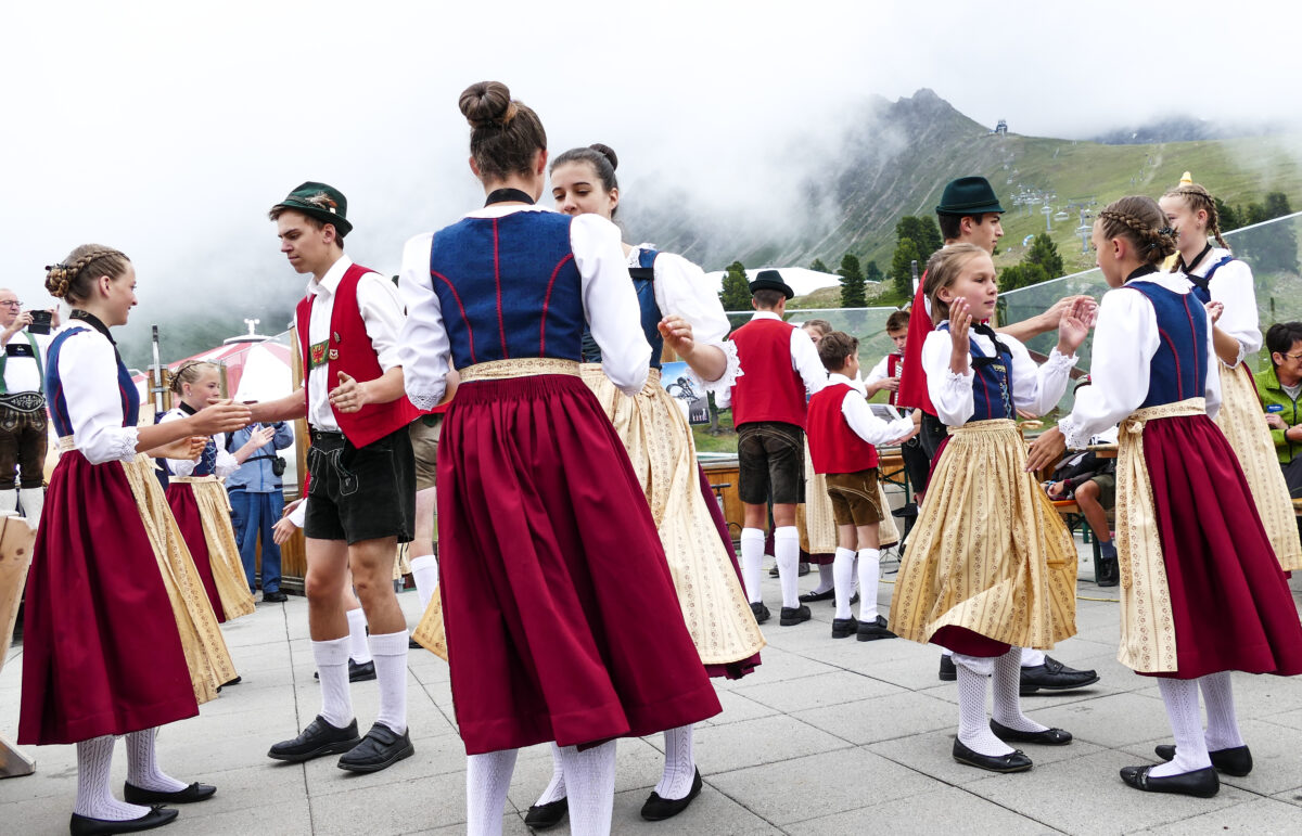 Trachtengruppe "Stillebacher"